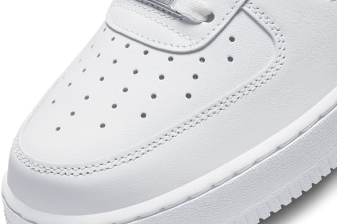 Nike Women's Air Force 1 '07 Low